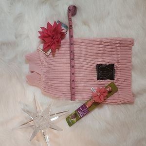 Kitty Sweater. Break Away Collar & Flower Collar Slide